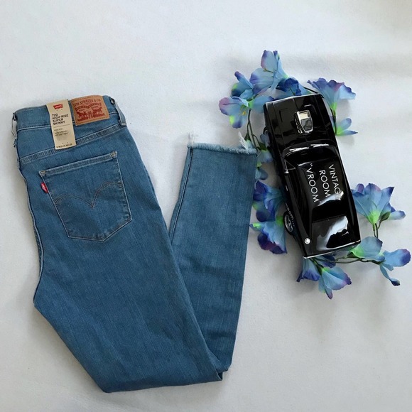 Levi's Denim - Levi's NWT 720 High Rise Super Skinny Jeans Women 12/31